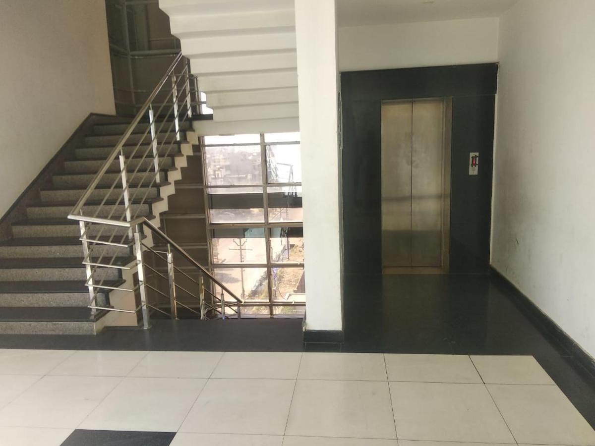 Negi'S Grand By Wb Hotels Kanpur Exterior photo