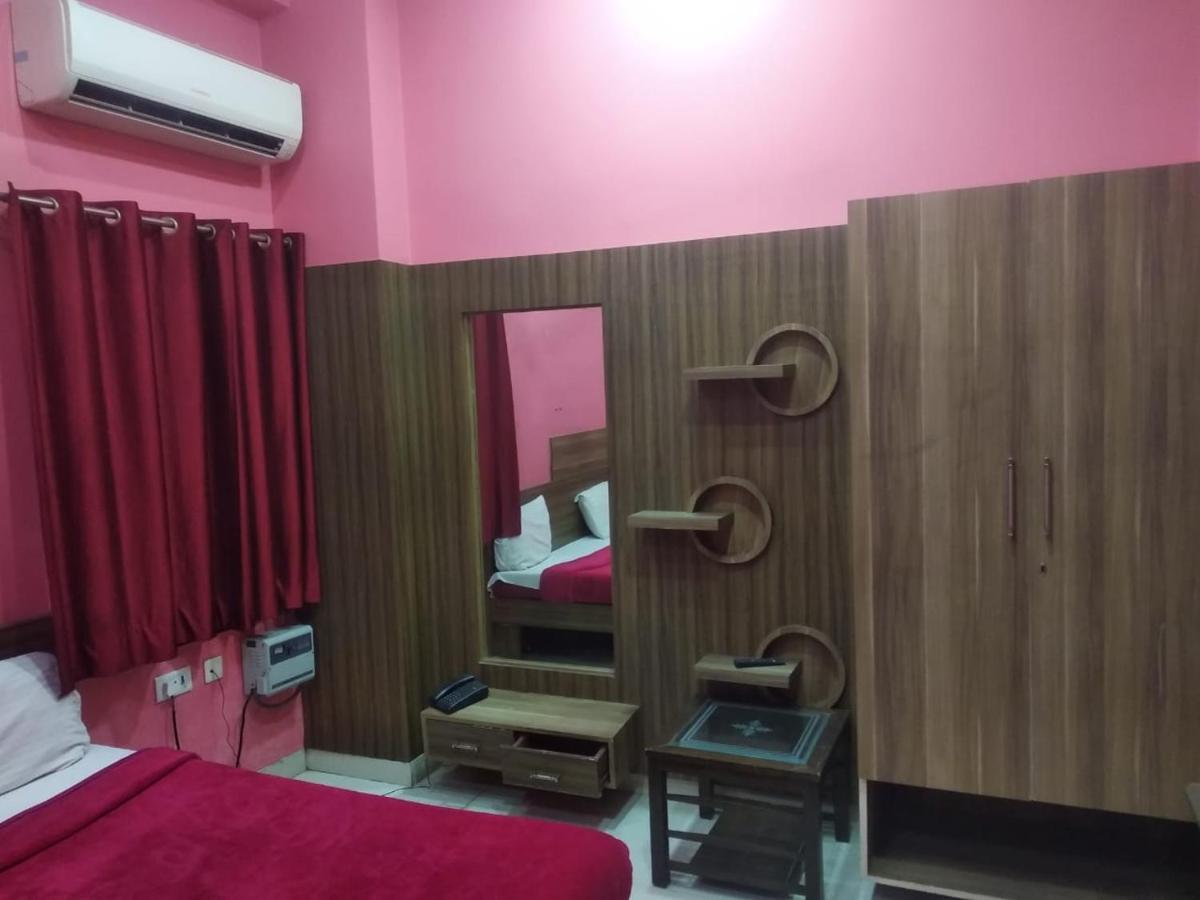 Negi'S Grand By Wb Hotels Kanpur Exterior photo